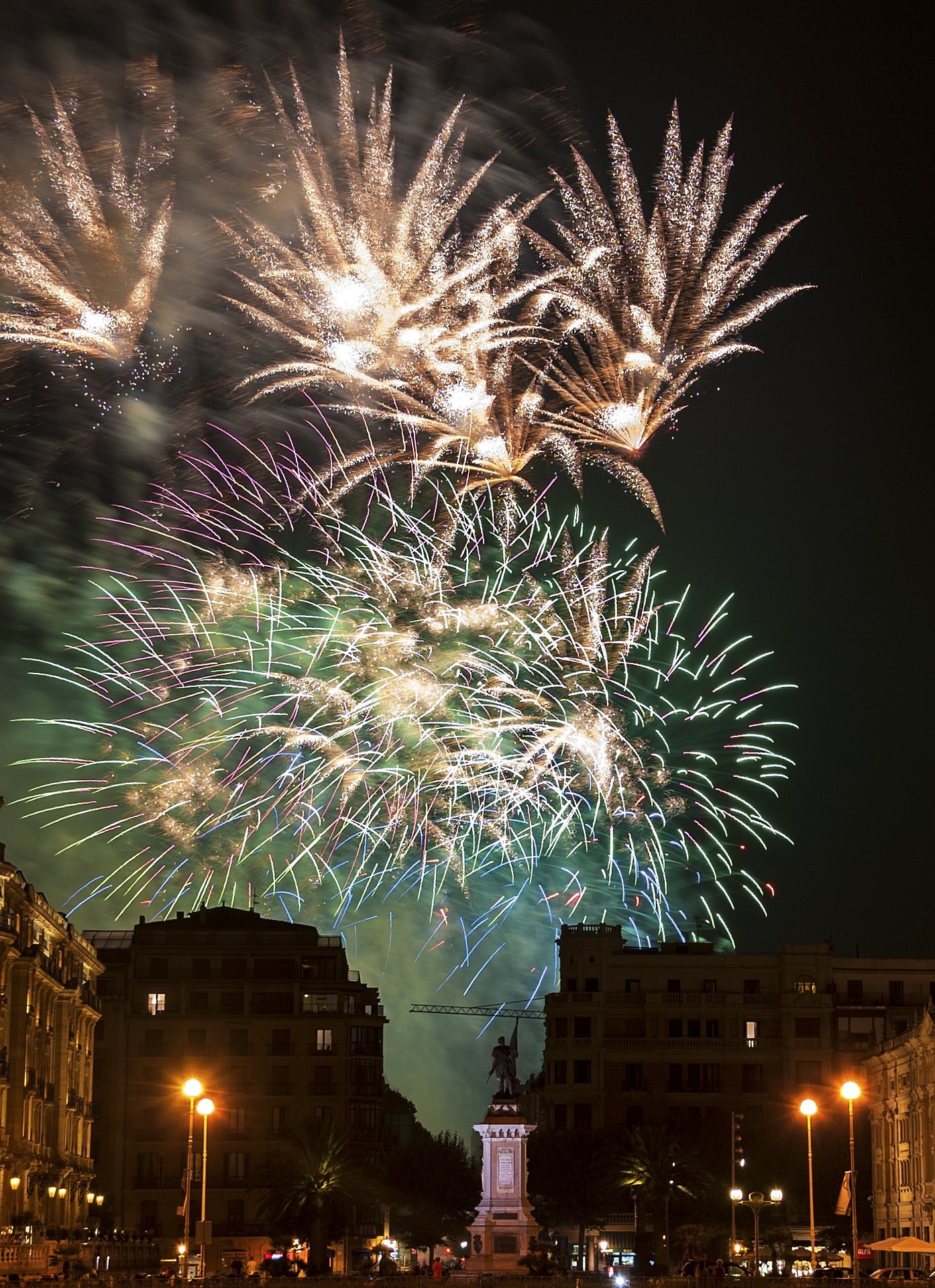 files/night-1711664_1920.jpg